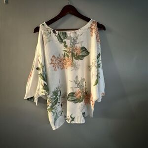 Collezioni Leonard Women’s Size MEDIUM Flower Knit Top Blouse Made in Italy